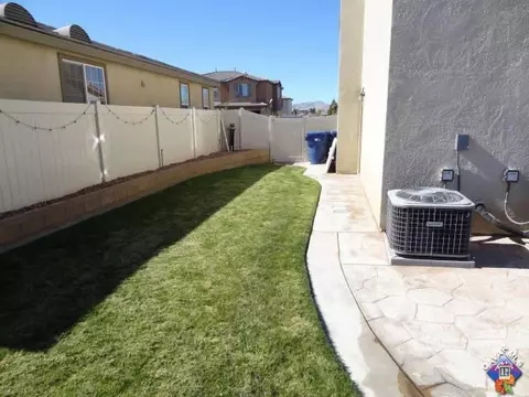 37024 Earls Ct, Palmdale, CA 93552 photo 17