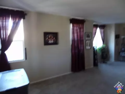 37024 Earls Ct, Palmdale, CA 93552 photo 5
