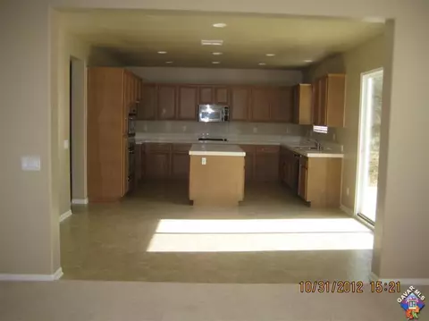 7152 La Sarra Dr, Lancaster, CA 93536 photo 16