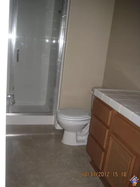 7152 La Sarra Dr, Lancaster, CA 93536 photo 2