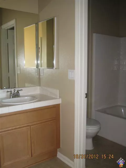 7152 La Sarra Dr, Lancaster, CA 93536 photo 29
