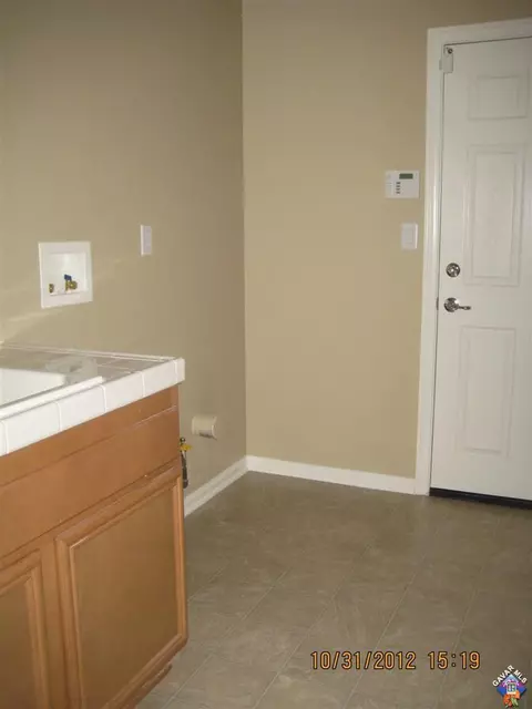 7152 La Sarra Dr, Lancaster, CA 93536 photo 9