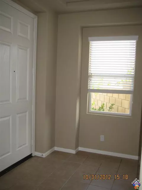 7152 La Sarra Dr, Lancaster, CA 93536 photo 4