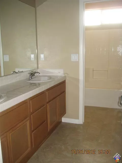 7152 La Sarra Dr, Lancaster, CA 93536 photo 24