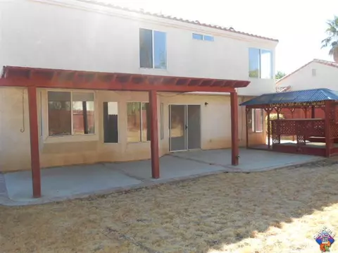 37623 16th St, Palmdale, CA 93550 photo 2