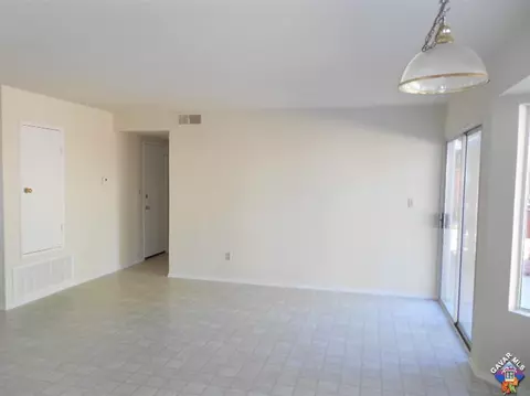37623 16th St, Palmdale, CA 93550 photo 8