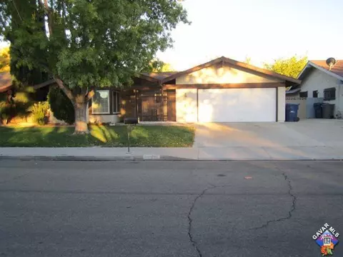 44922 Hanstead Ave, Lancaster, CA 93535 photo 1