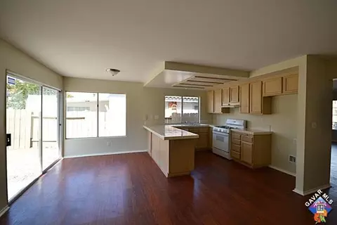 36865 32nd St, Palmdale, CA 93550 photo 5