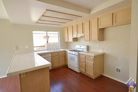36865 32nd St, Palmdale, CA 93550 photo 6