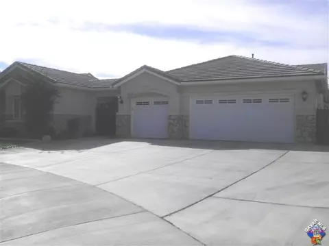 42909 Flag St, Lancaster, CA 93536 photo 1