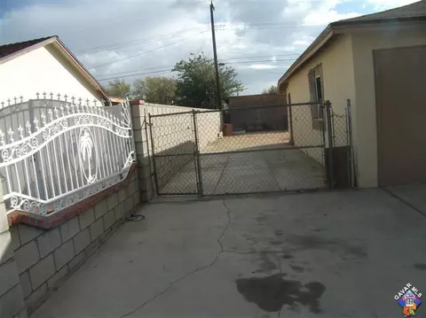 232 Avenue P1 E, Palmdale, CA 93550 photo 2