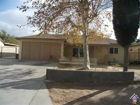232 Avenue P1 E, Palmdale, CA 93550 photo 1
