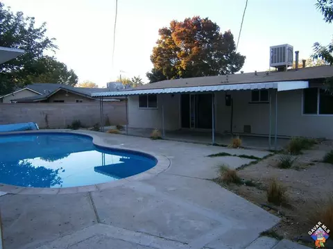 408 E Nugent St, Lancaster, CA 93535 photo 10