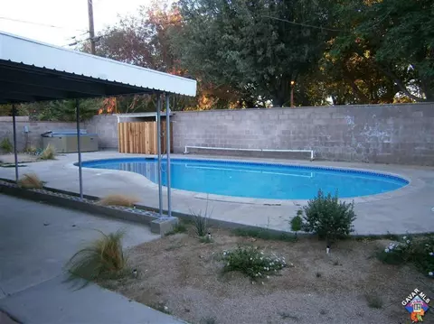 408 E Nugent St, Lancaster, CA 93535 photo 7
