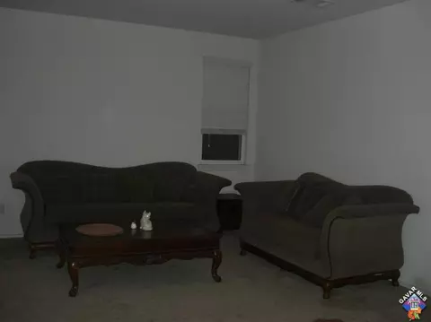 43224 Yaffa St, Lancaster, CA 93535 photo 2
