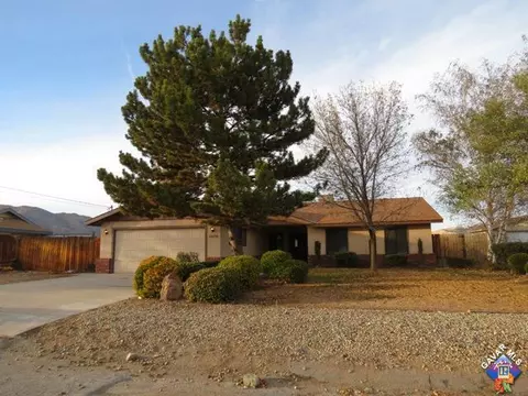 19711 Kid Pl, Tehachapi, CA 93561 photo 1