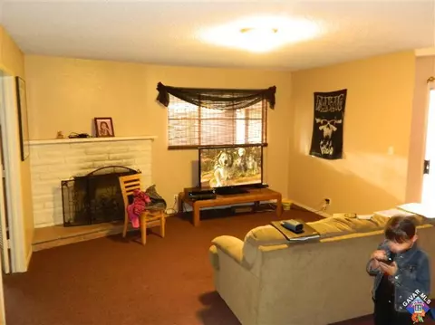 44903 17th St, Lancaster, CA 93534 photo 8
