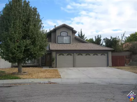 37704 Duffel St, Palmdale, CA 93552 photo 2