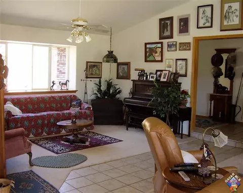 26350 Bear Valley Rd, Tehachapi, CA 93561 photo 8
