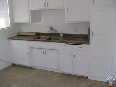 44366 3rd St, Lancaster, CA 93535 photo 5