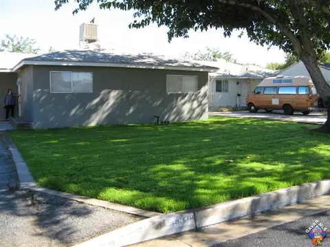 44366 3rd St, Lancaster, CA 93535 photo 1