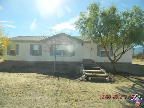 33414 165th St, Llano, CA 93544 photo 1