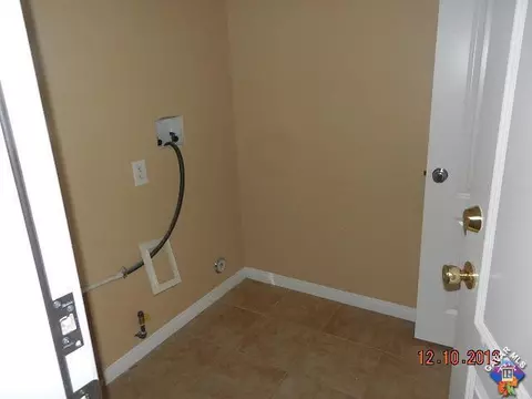 36458 50th St, Palmdale, CA 93552 photo 5
