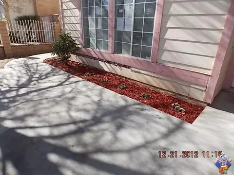 43757 27th St, Lancaster, CA 93535 photo 2