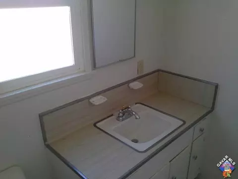 315 E Avenue J8, Lancaster, CA 93535 photo 12