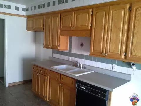 315 E Avenue J8, Lancaster, CA 93535 photo 3