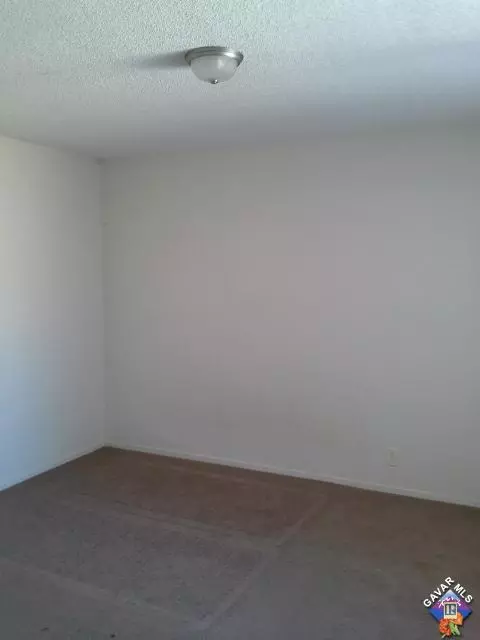 315 E Avenue J8, Lancaster, CA 93535 photo 11