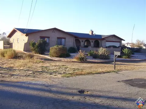 38035 13th St E, Palmdale, CA 93550 photo 1