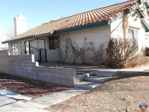 3535 Acorde Ave E, Palmdale, CA 93550 photo 4