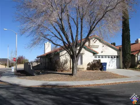 3535 Acorde Ave E, Palmdale, CA 93550 photo 2