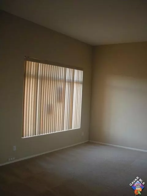 6819 Teasdale St, Lancaster, CA 93536 photo 3