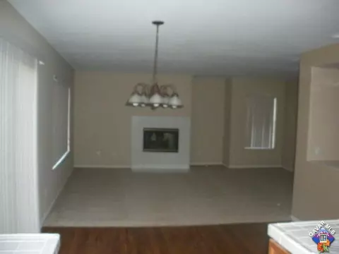 6819 Teasdale St, Lancaster, CA 93536 photo 5