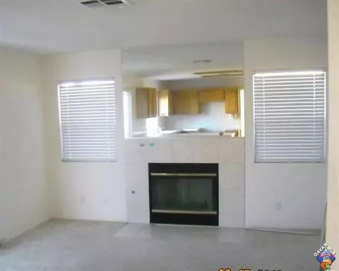 405 E J12 Ave, Lancaster, CA 93535 photo 3