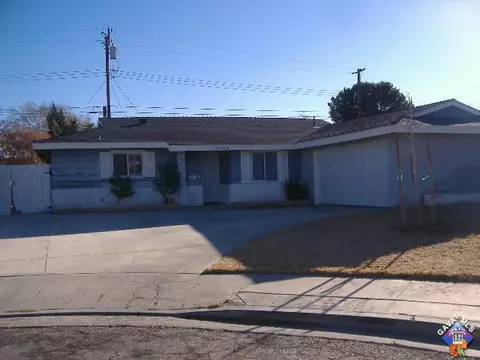 44904 Camolin Ave, Lancaster, CA 93534 photo 2