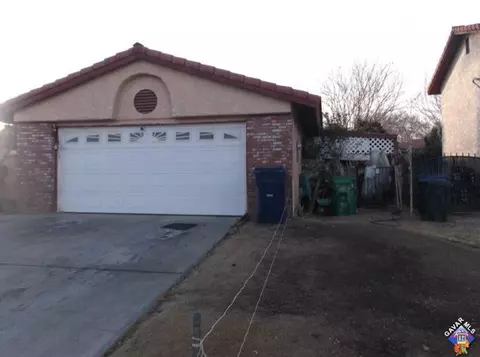 43643 E 17 Th St, Lancaster, CA 93535 photo 3