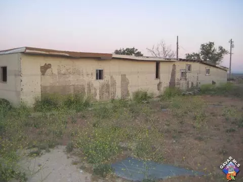319 Trotter Ave, Mojave, CA 93501 photo 2