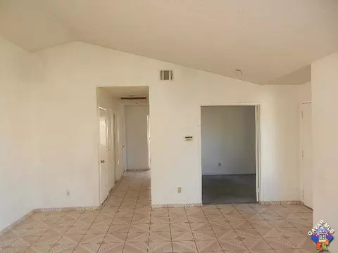 37442 37th St, Palmdale, CA 93550 photo 7