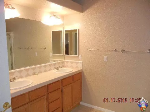 5818 Adobe Dr, Palmdale, CA 93552 photo 7