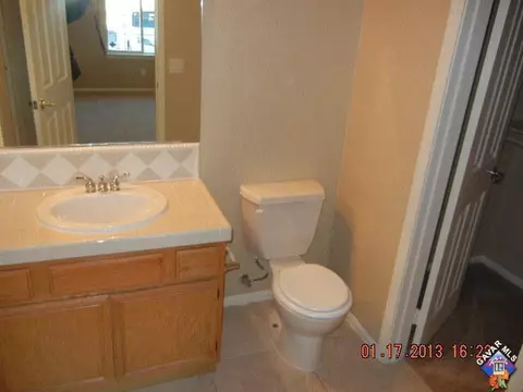 5818 Adobe Dr, Palmdale, CA 93552 photo 10