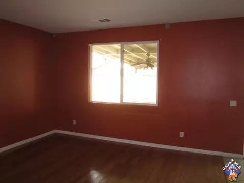3753 Saddleback Dr, Palmdale, CA 93550 photo 4