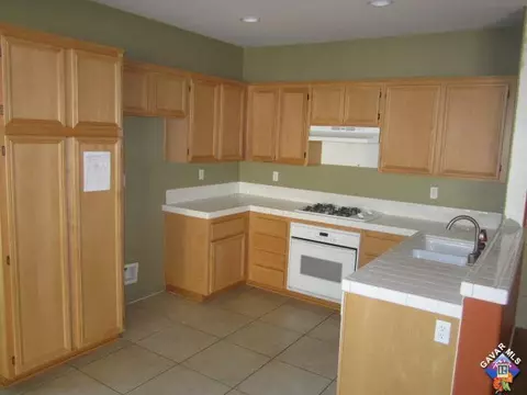 3753 Saddleback Dr, Palmdale, CA 93550 photo 8