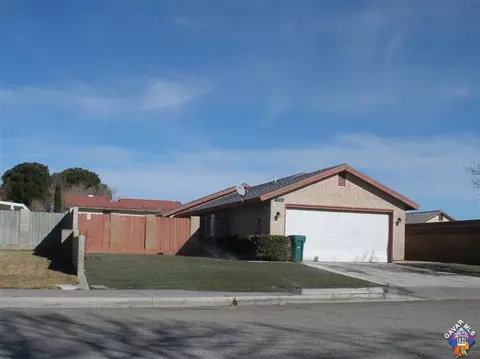 1561 Avenue J3 E, Lancaster, CA 93535 photo 1