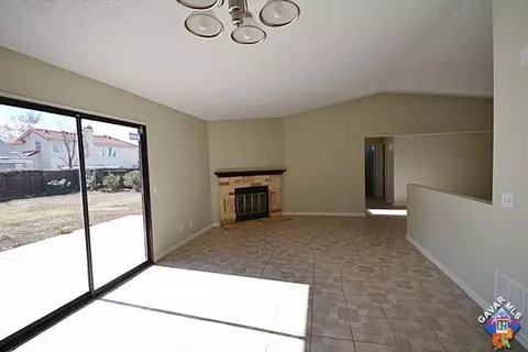 1712 Marcus Ave, Palmdale, CA 93550 photo 5