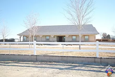 43050 36th St, Lancaster, CA 93535 photo 1