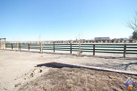 43050 36th St, Lancaster, CA 93535 photo 18