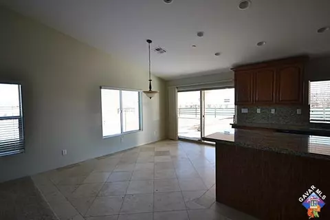 43050 36th St, Lancaster, CA 93535 photo 7